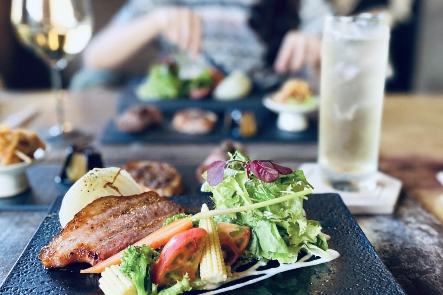 妊娠中でも相談しやすい上質な食事イメージ